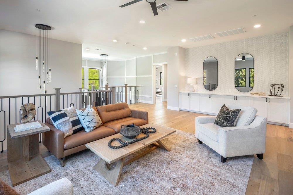 180 Castle Hill Ranch Rd