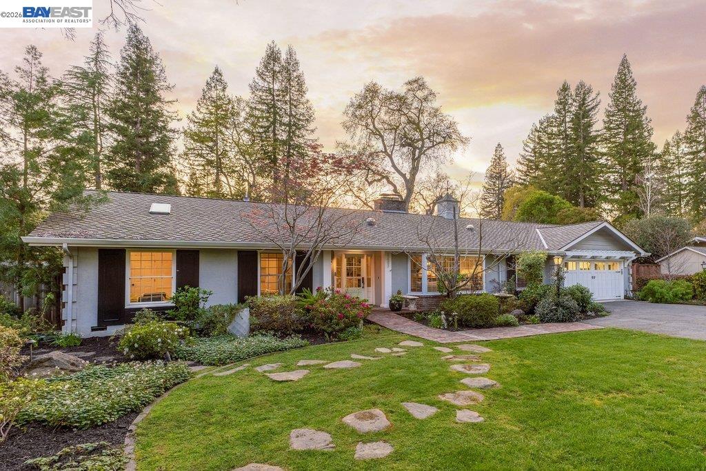 1397 Pine Tree Dr