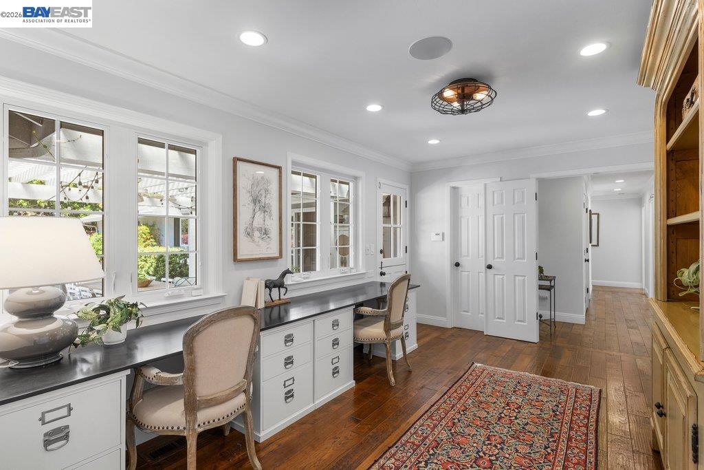 1397 Pine Tree Dr