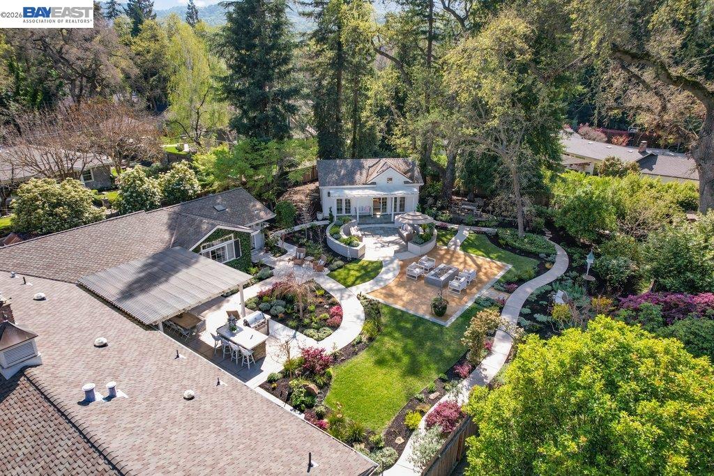 1397 Pine Tree Dr