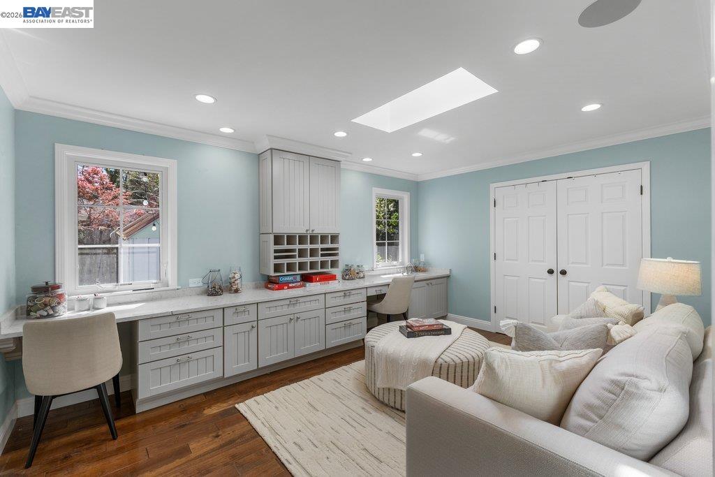1397 Pine Tree Dr