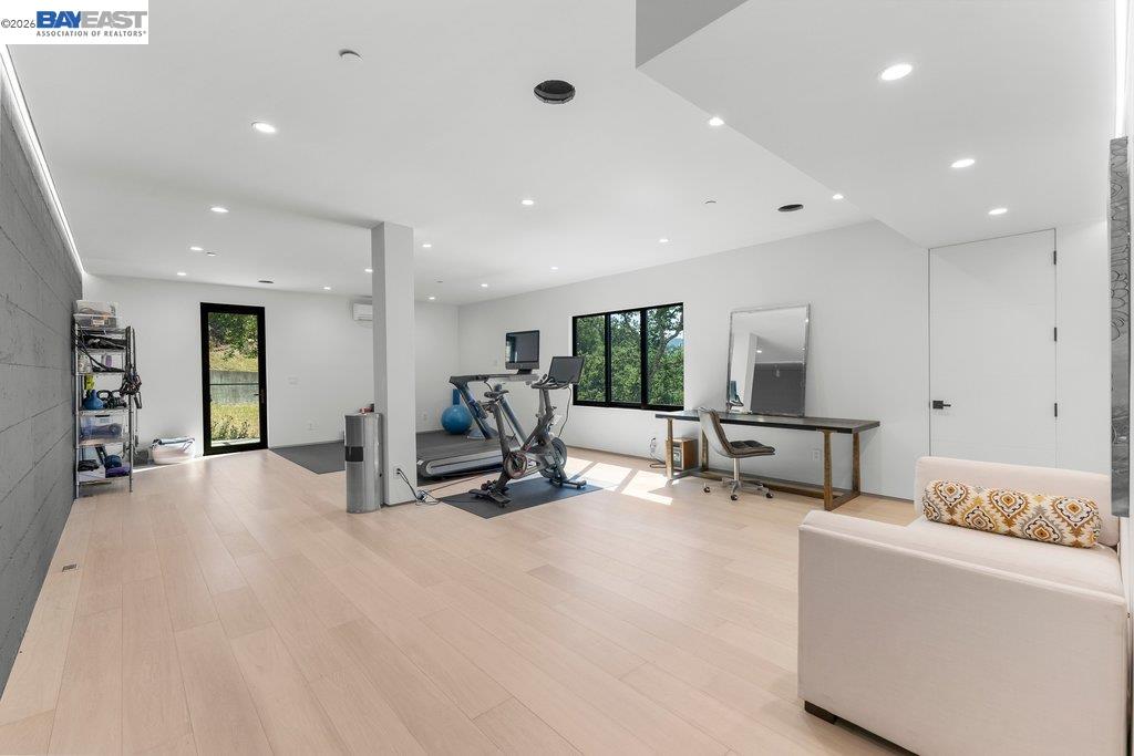 2525 Biltmore Dr