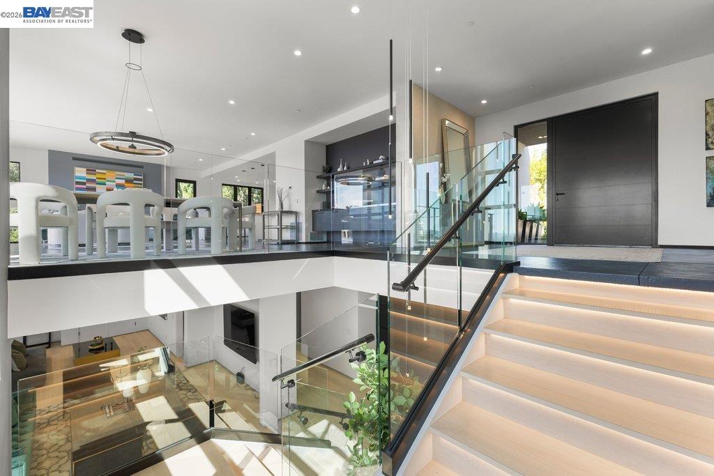2525 Biltmore Dr