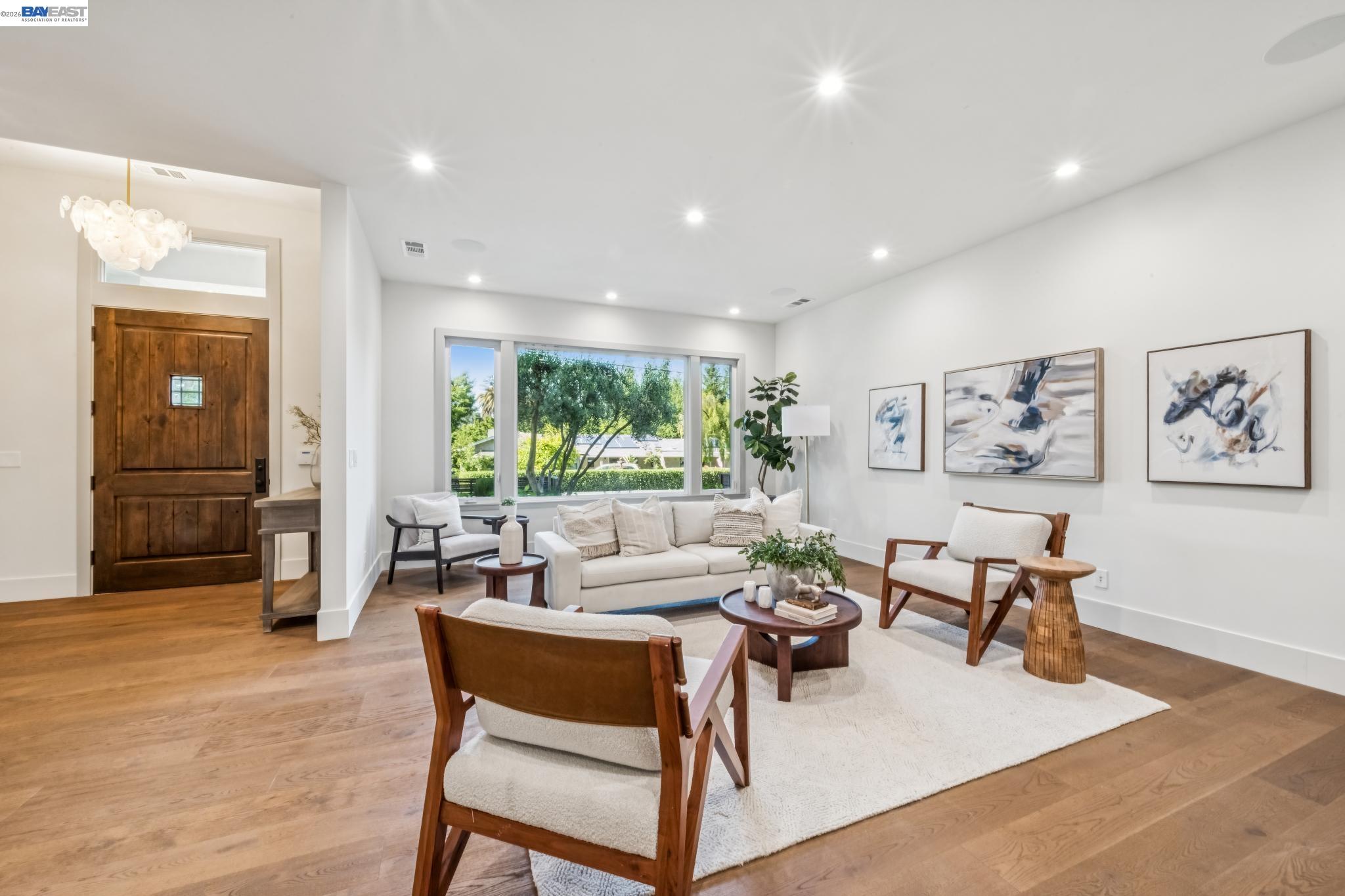 107 Sonora Ave