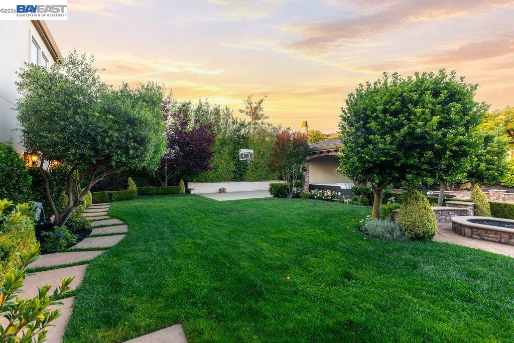 326 Golden Grass Dr