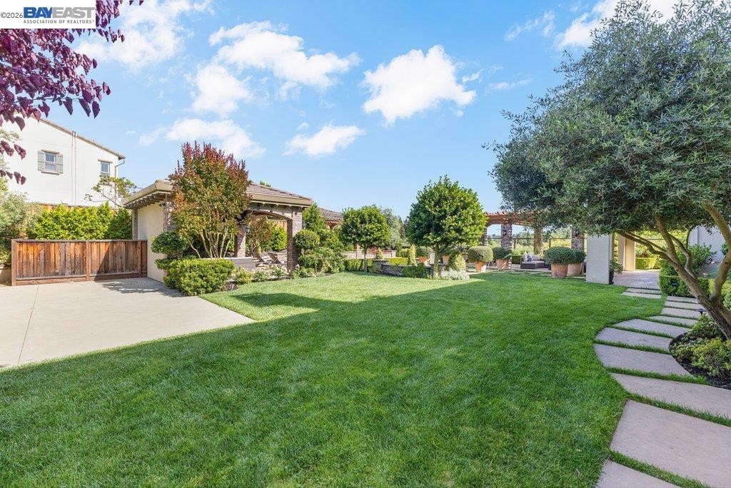 326 Golden Grass Dr