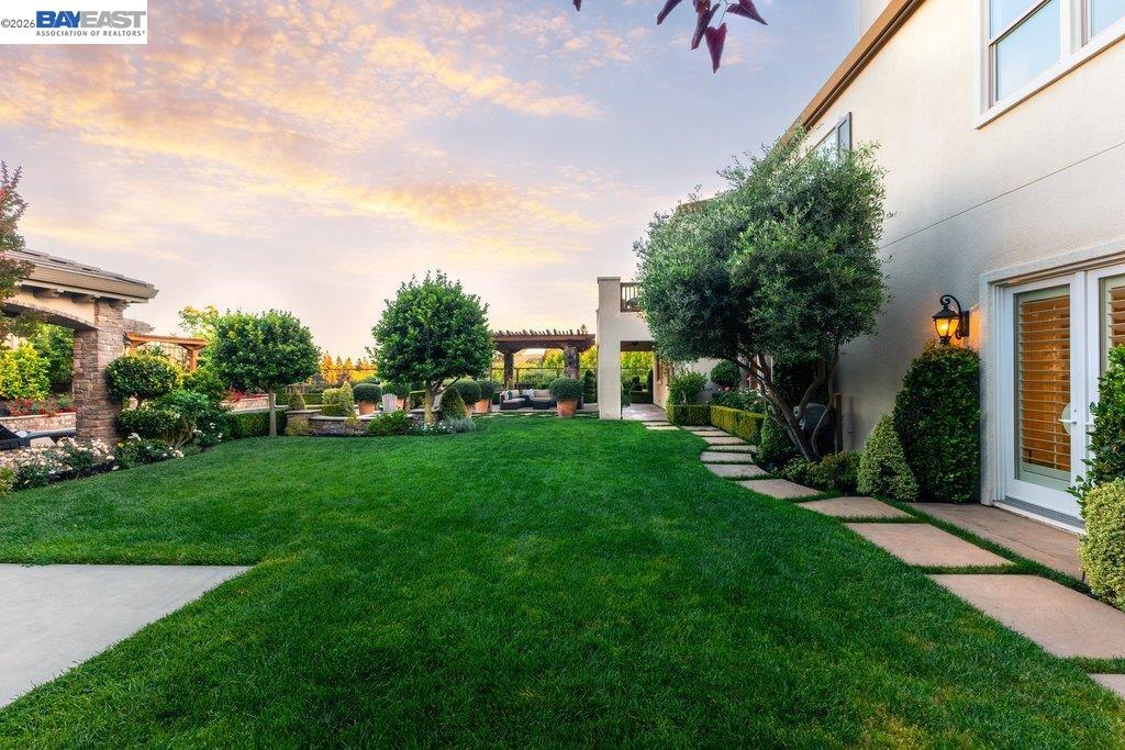 326 Golden Grass Dr