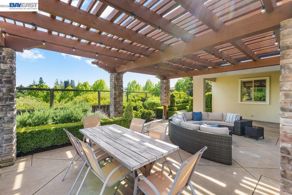 326 Golden Grass Dr