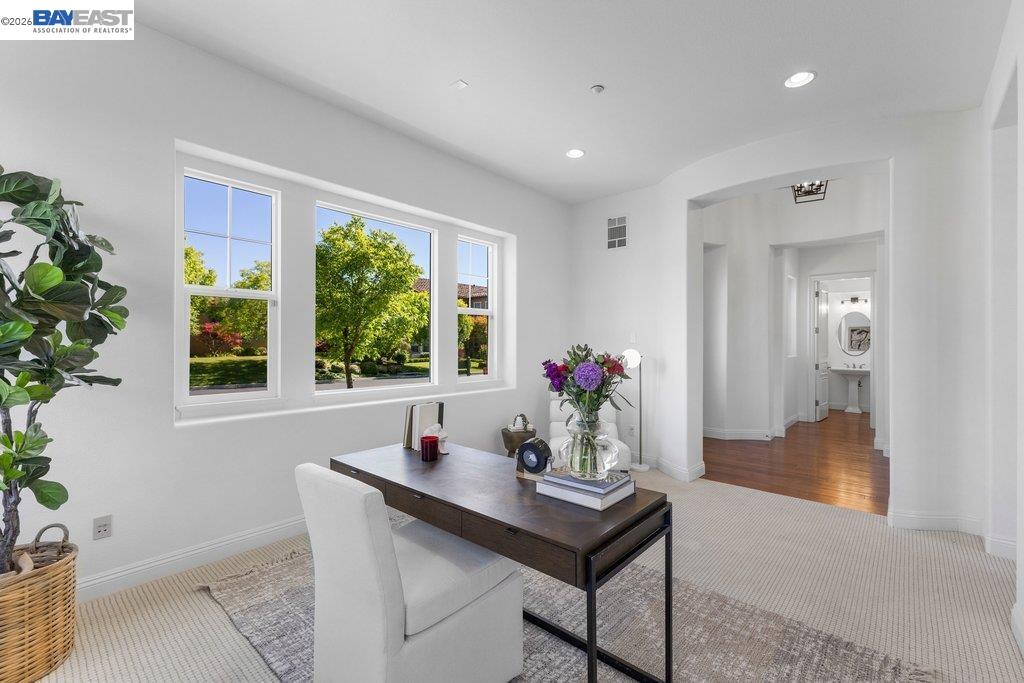 25 Treetop Terrace