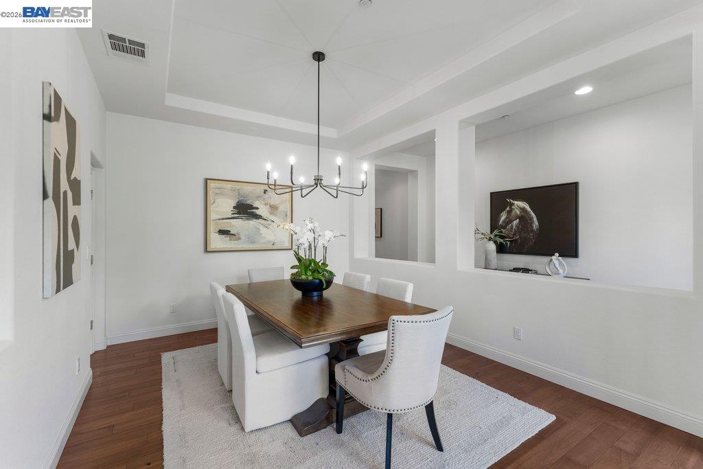 25 Treetop Terrace