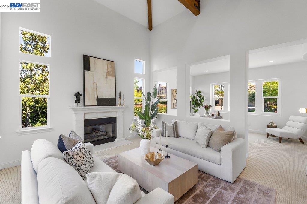 25 Treetop Terrace