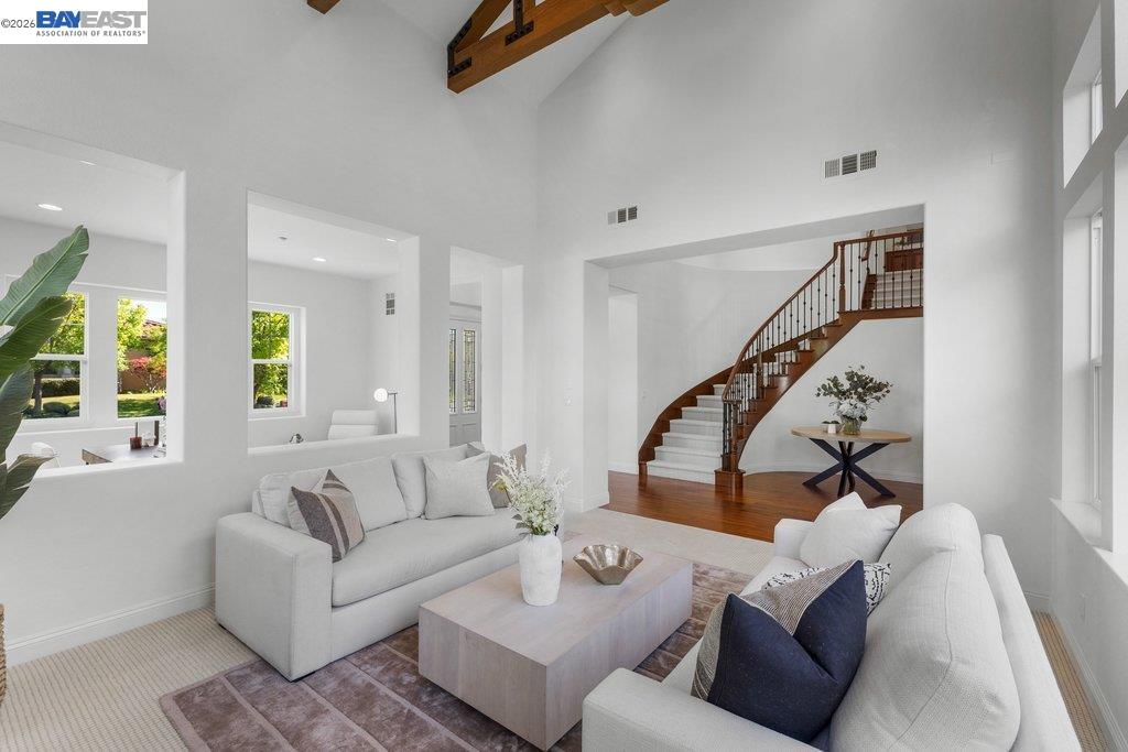 25 Treetop Terrace