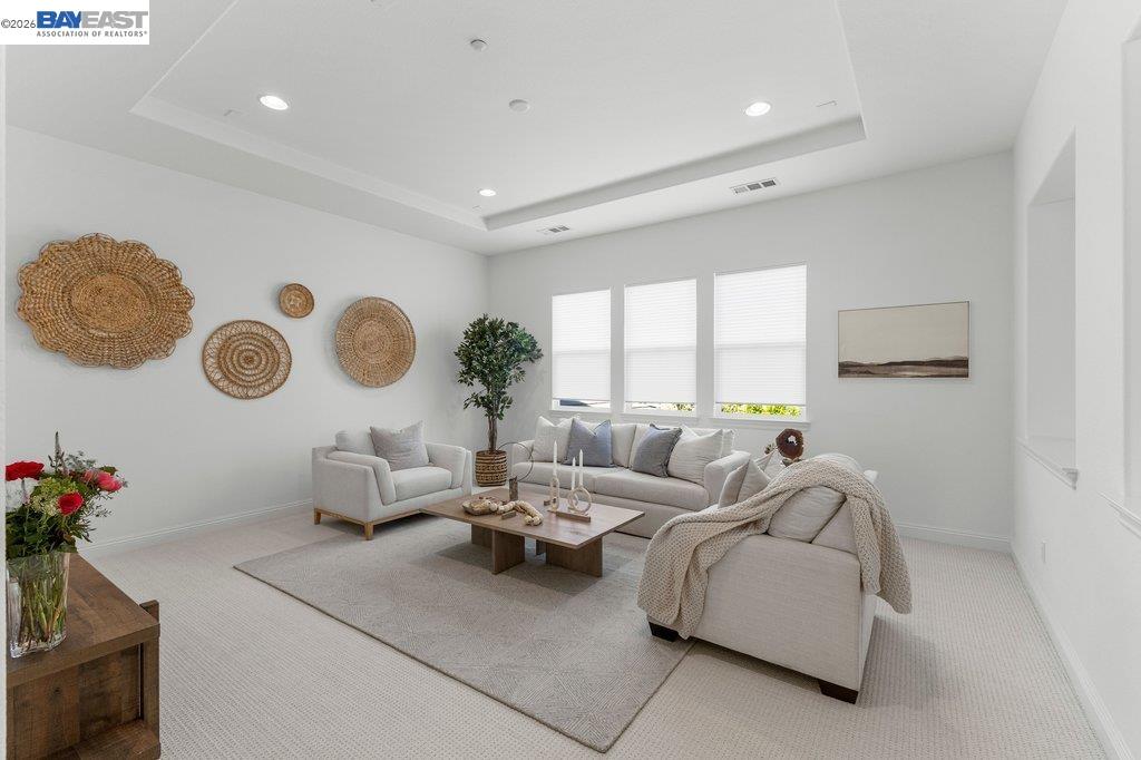 25 Treetop Terrace