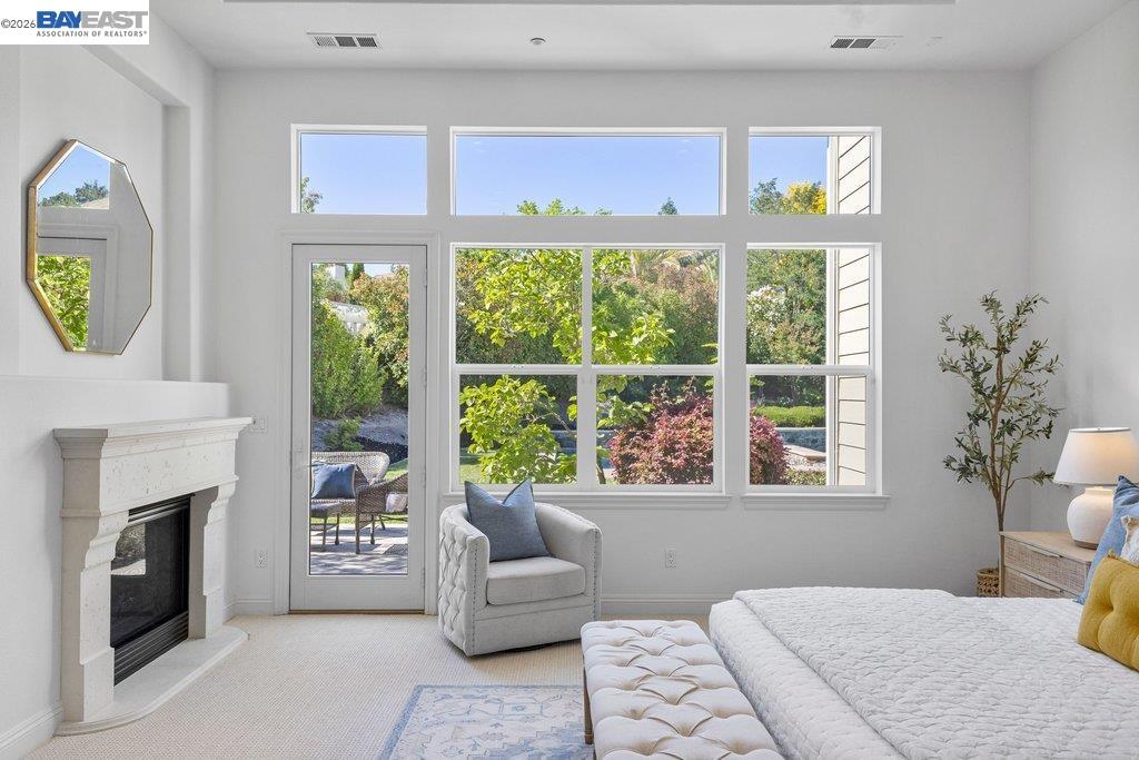 25 Treetop Terrace