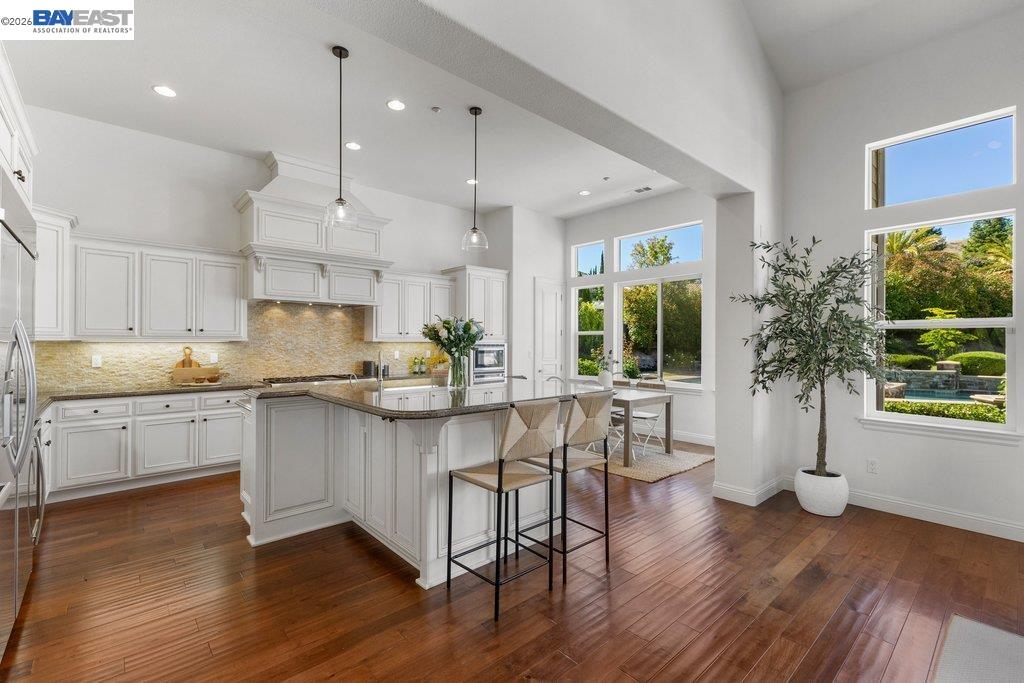 25 Treetop Terrace