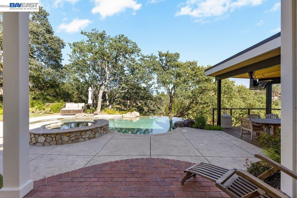 16 Ardendale Ct