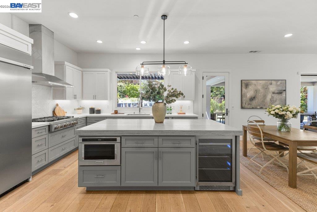 271 Livorna Heights Road