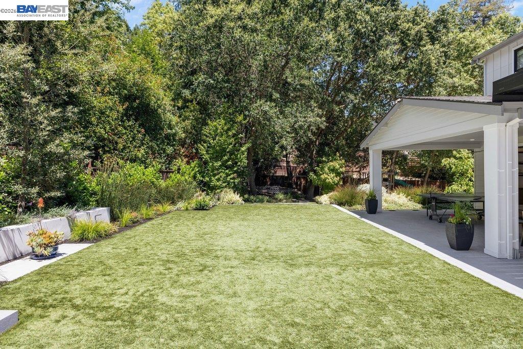 271 Livorna Heights Road