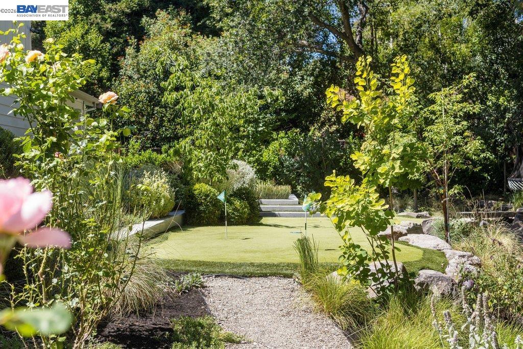 271 Livorna Heights Road