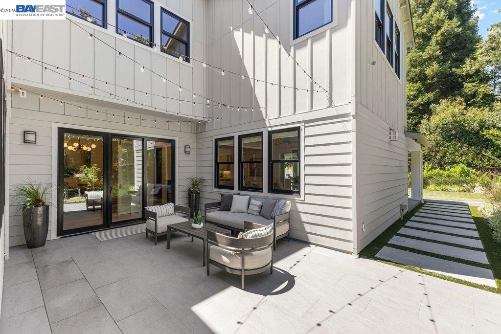 271 Livorna Heights Road