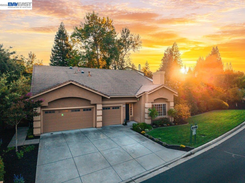 1208 Cheshire Cir