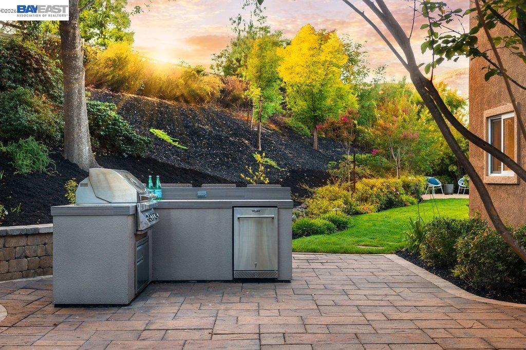 1208 Cheshire Cir