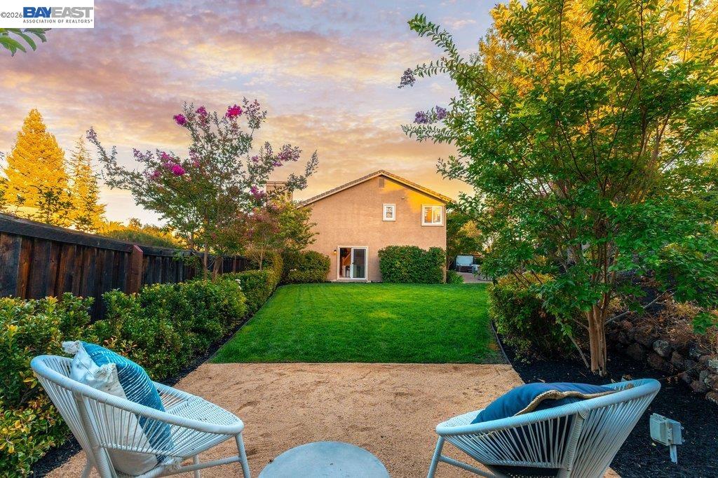 1208 Cheshire Cir