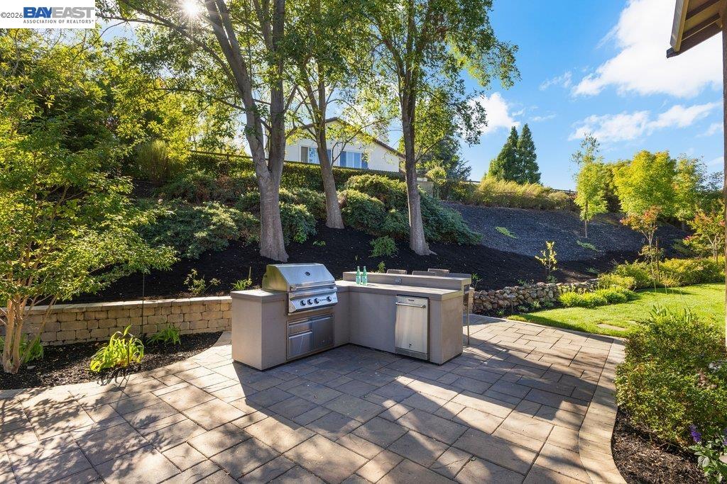 1208 Cheshire Cir