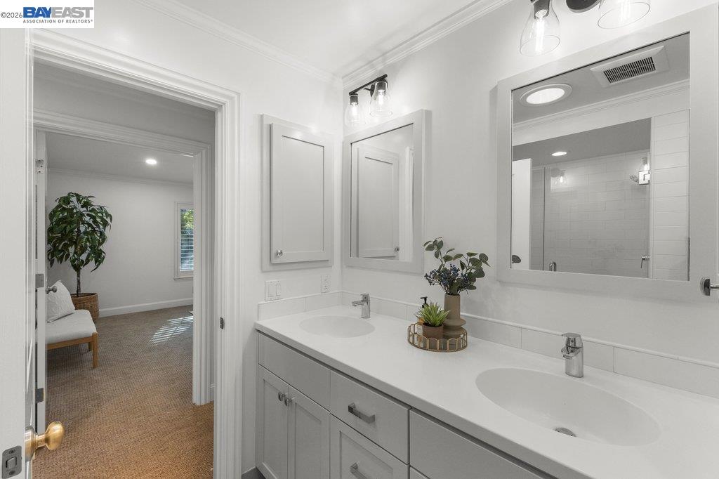 1208 Cheshire Cir