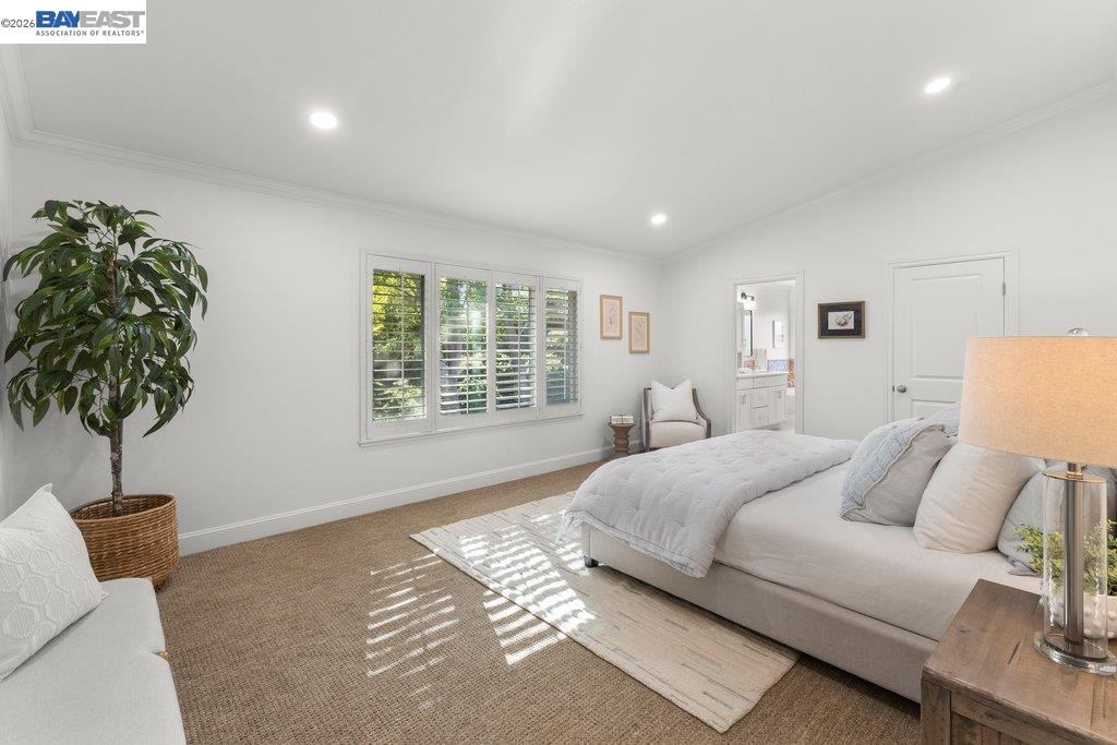 1208 Cheshire Cir