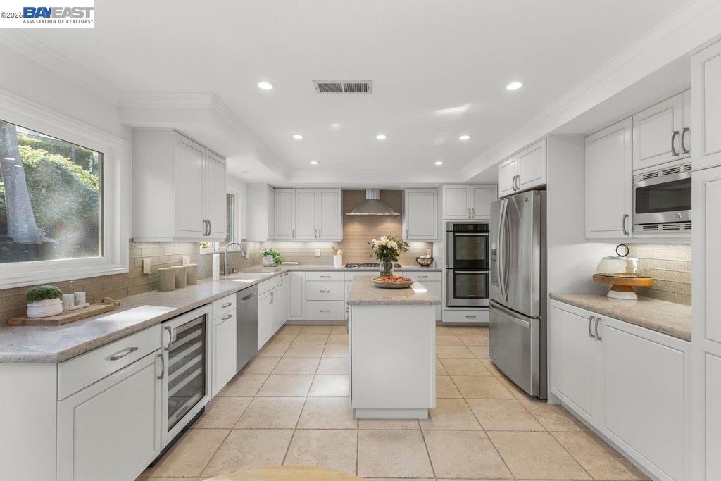 1208 Cheshire Cir