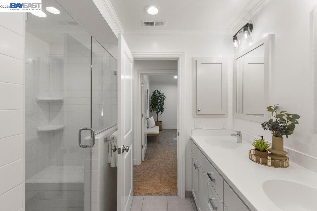 1208 Cheshire Cir