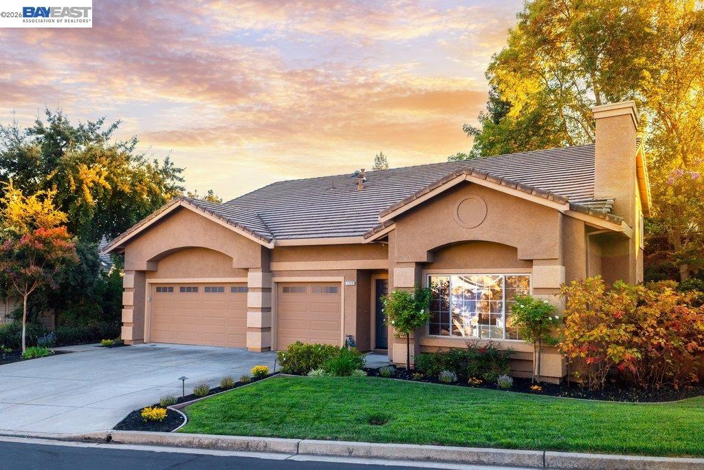 1208 Cheshire Cir