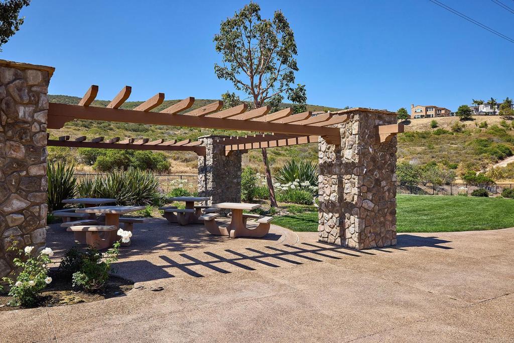 1755 Weatherwood Court