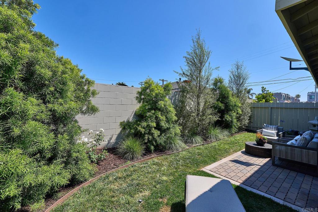 1506 ALVARADO ST