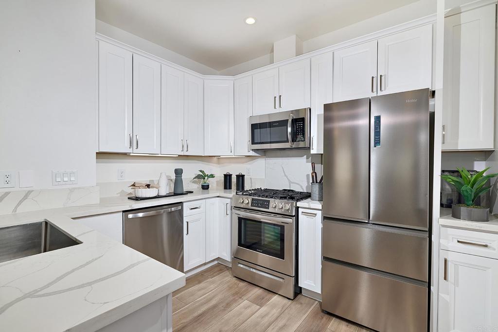 1506 ALVARADO ST