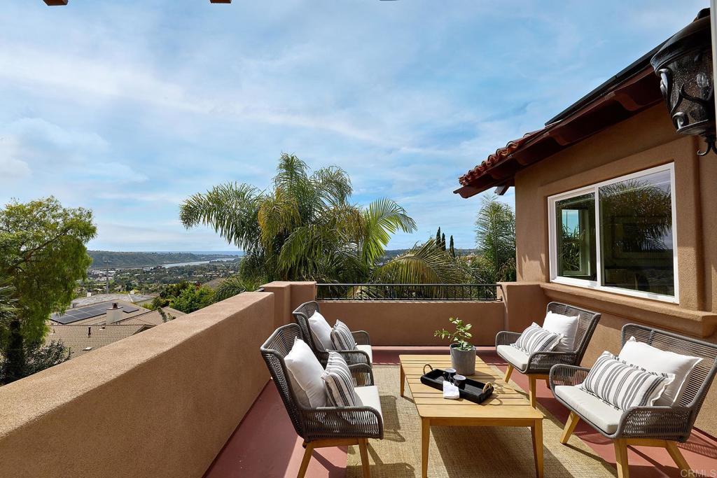 6811 VIANDA COURT