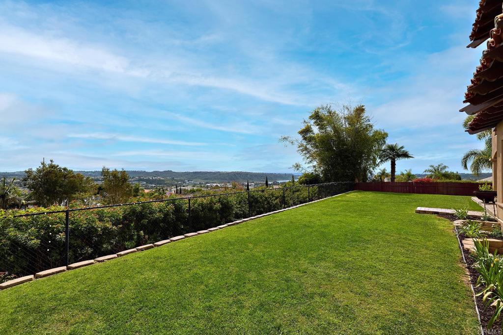 6811 VIANDA COURT