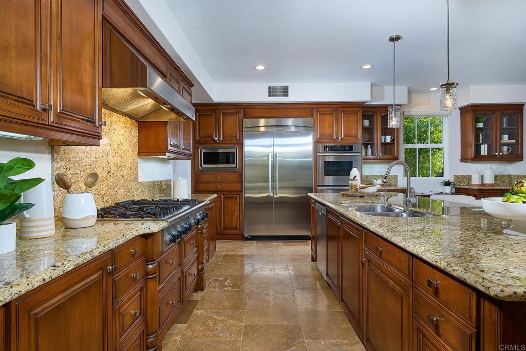 3205 Sitio Montecillo