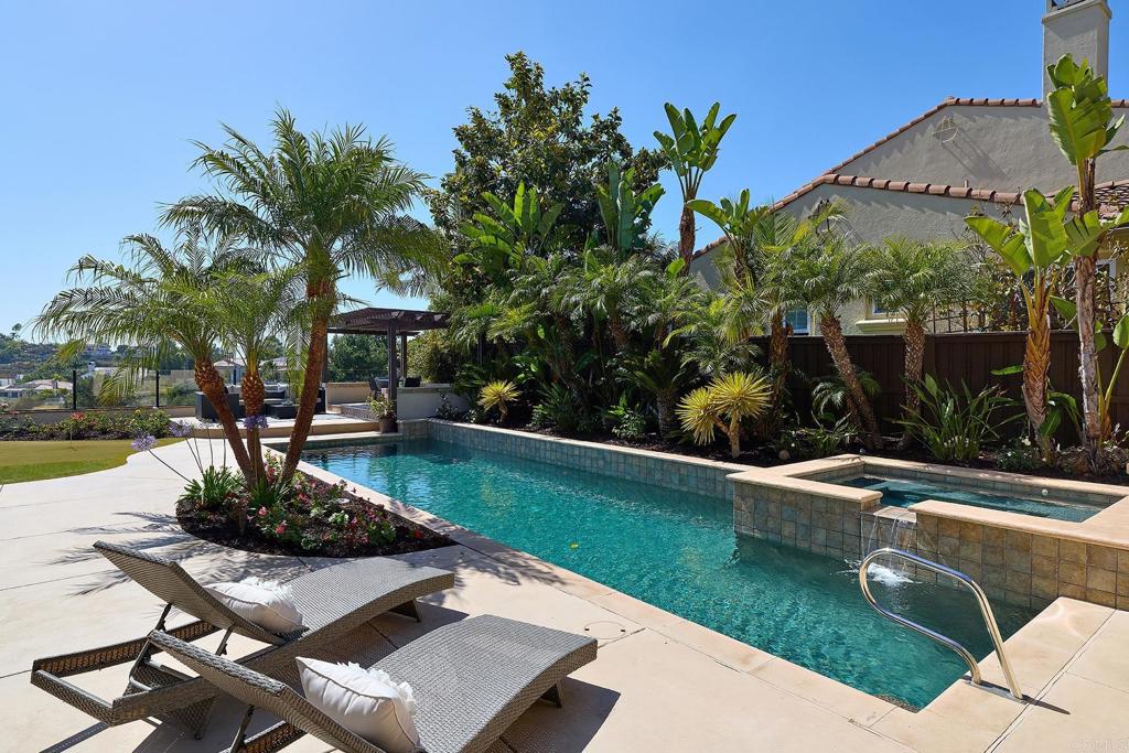 3205 Sitio Montecillo
