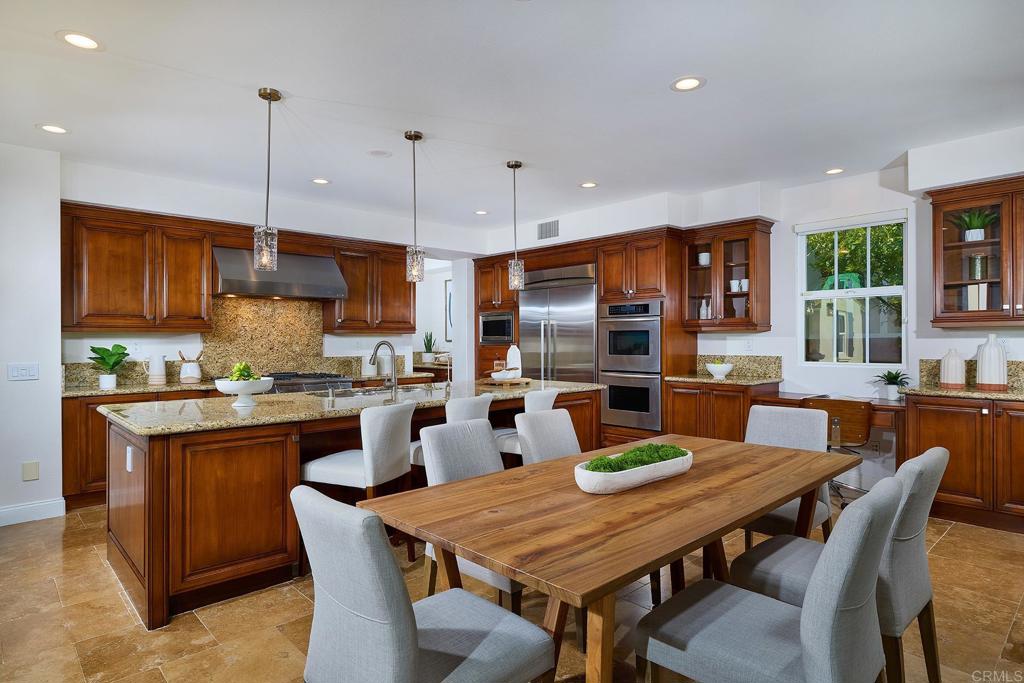 3205 Sitio Montecillo