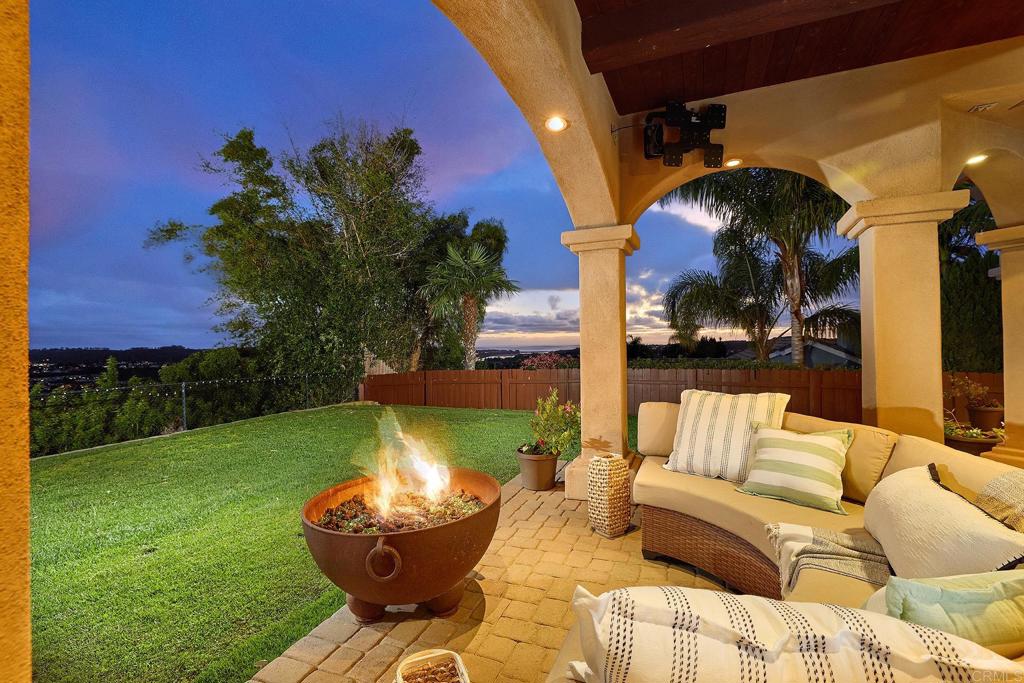 6811 VIANDA COURT