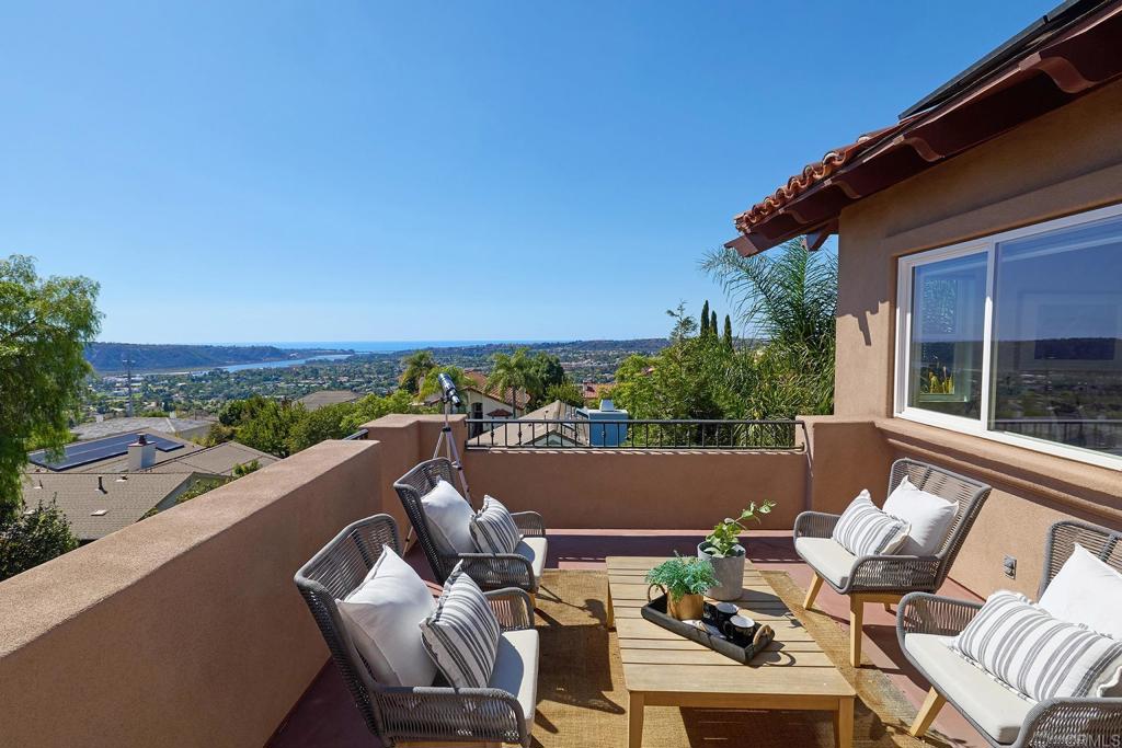 6811 VIANDA COURT