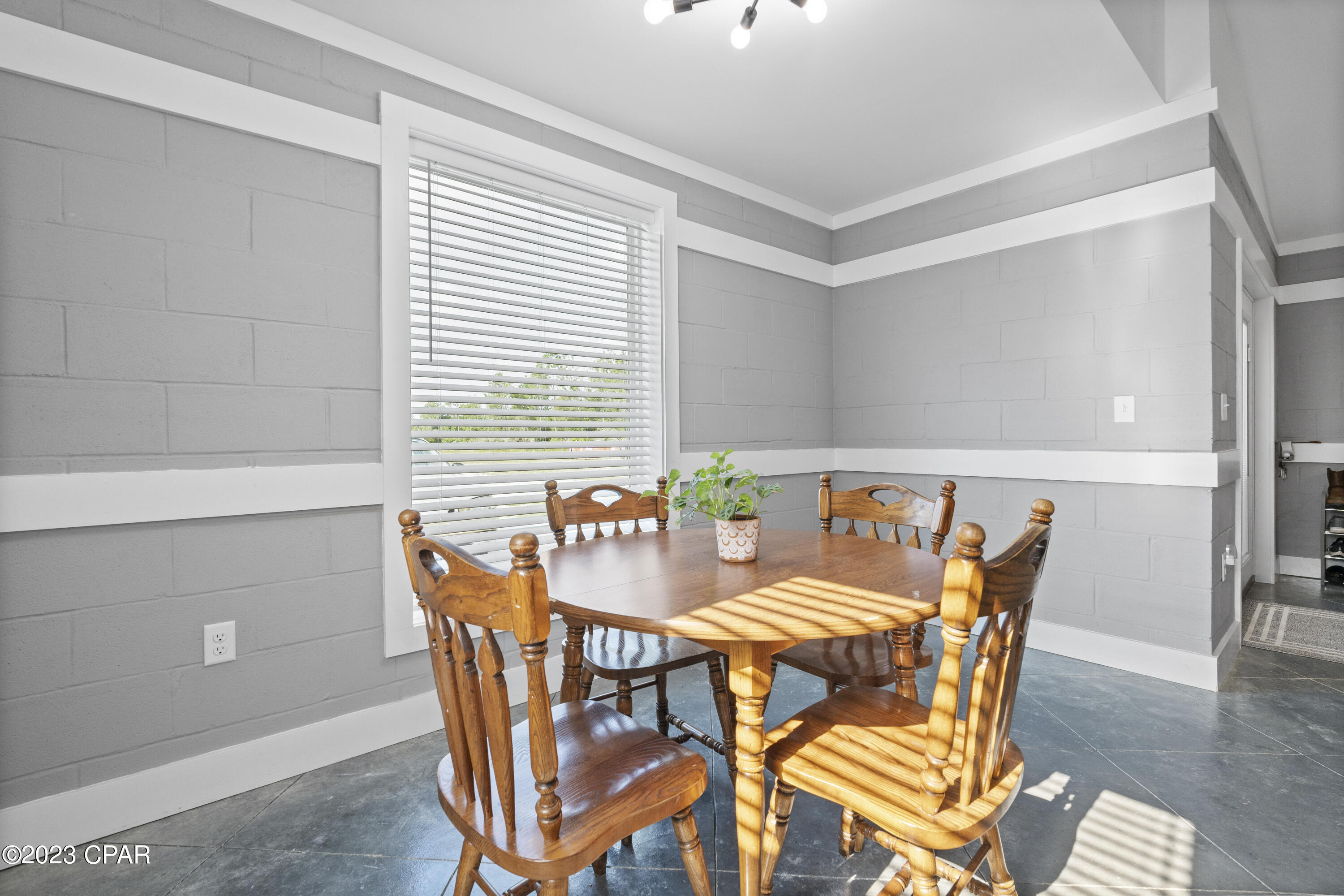 13701 Statler Avenue