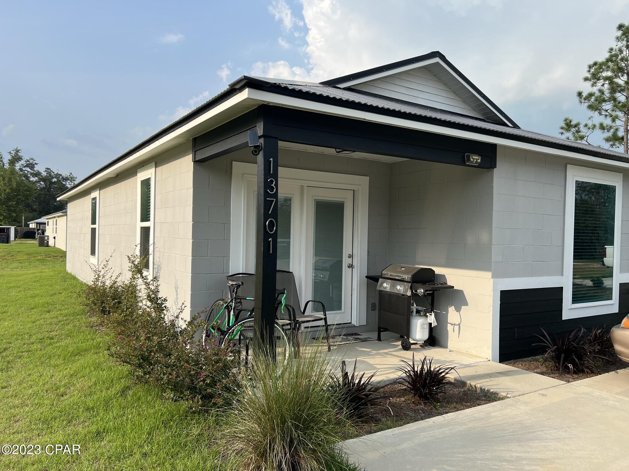 13701 Statler Avenue