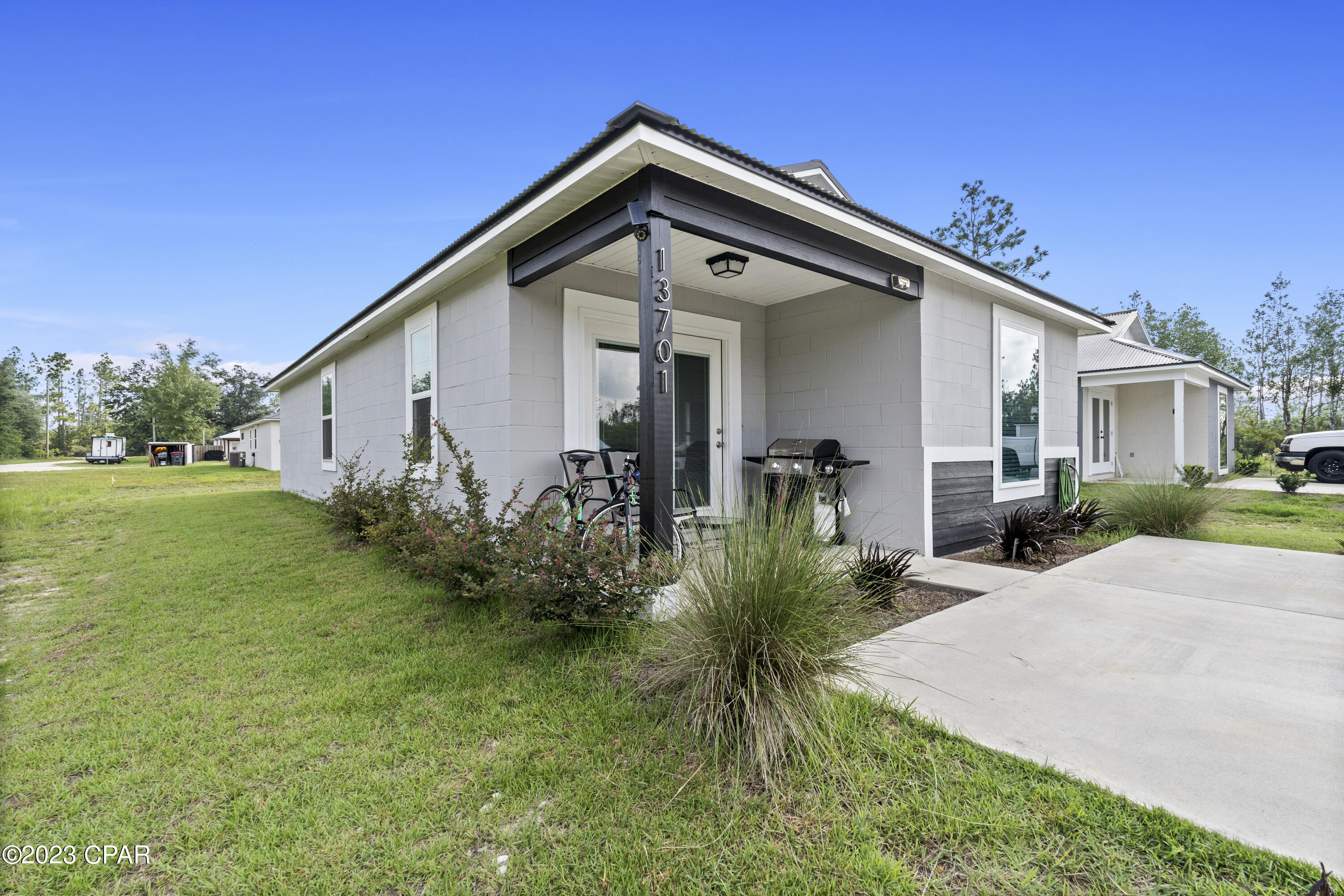 13701 Statler Avenue