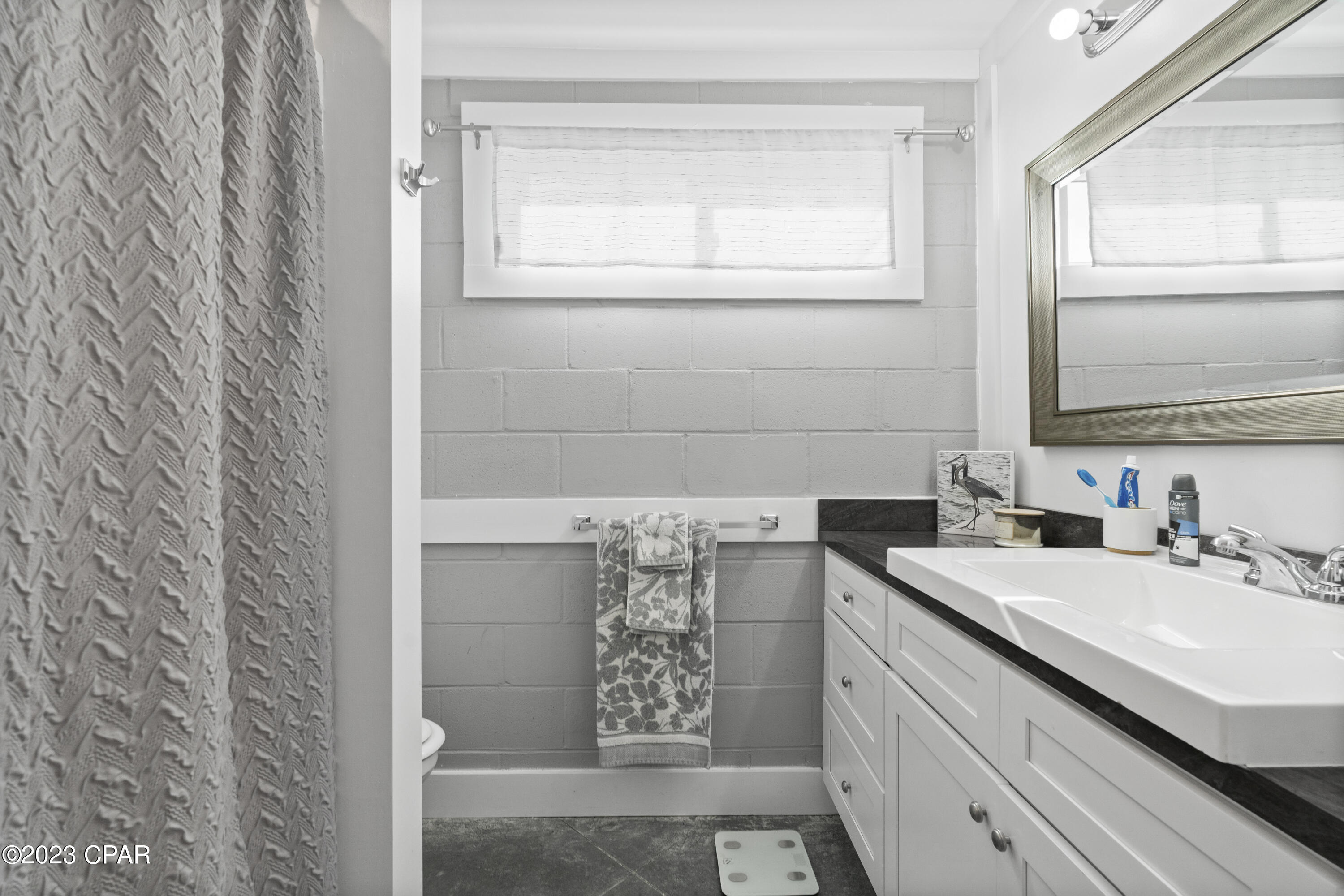 13701 Statler Avenue