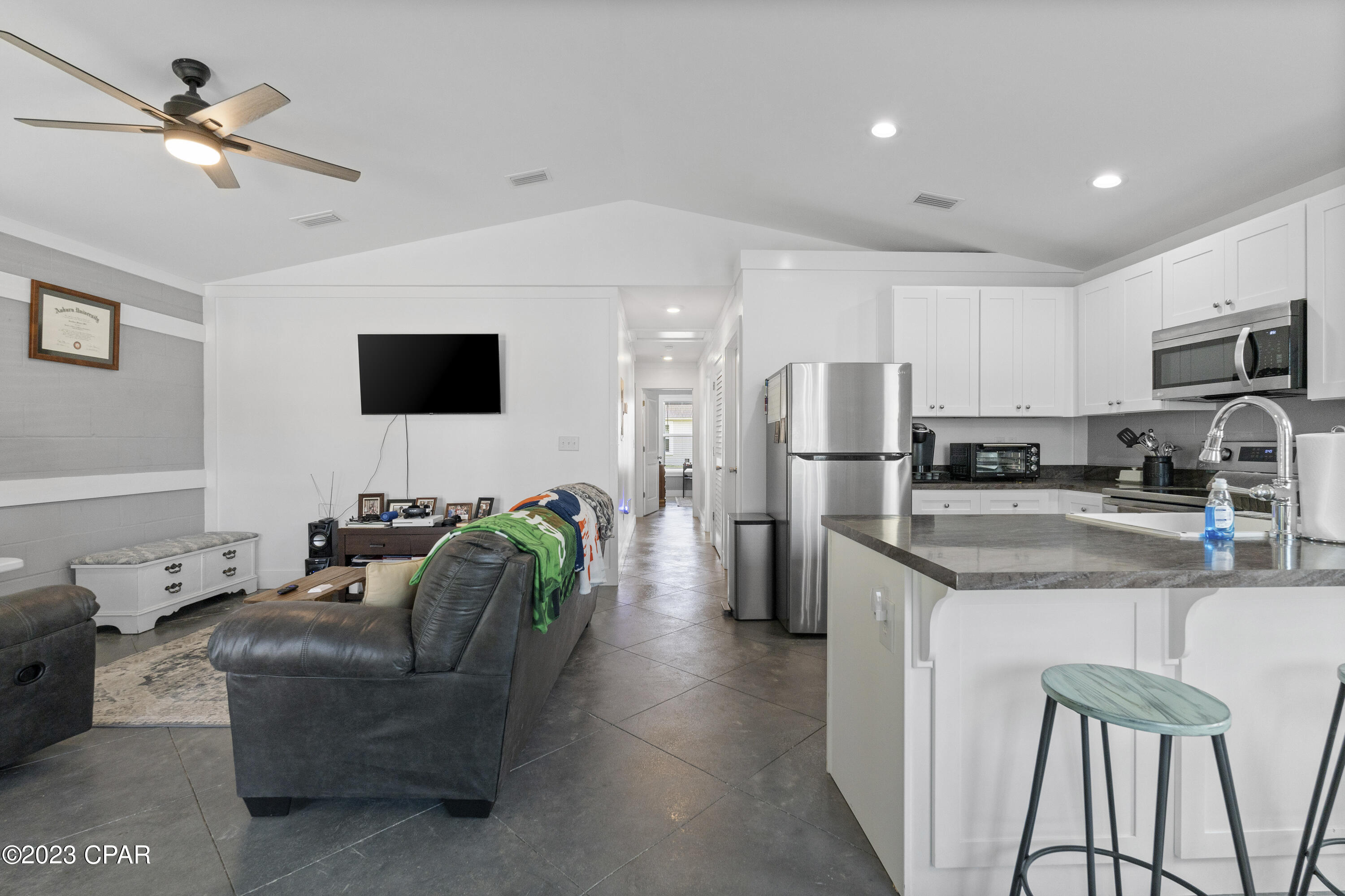 13701 Statler Avenue