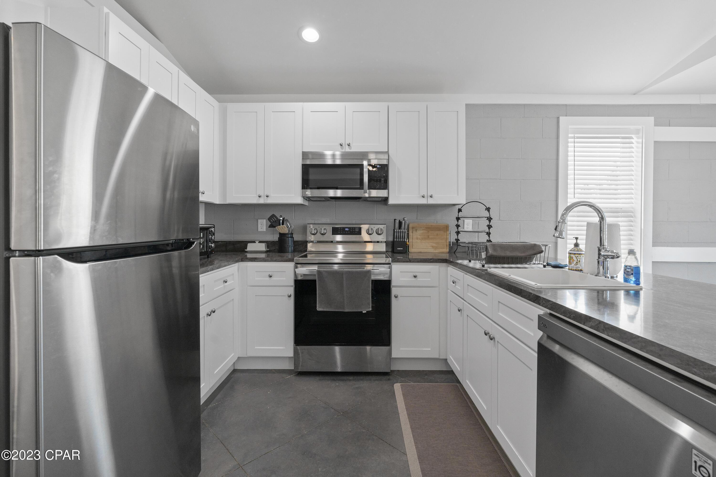 13701 Statler Avenue