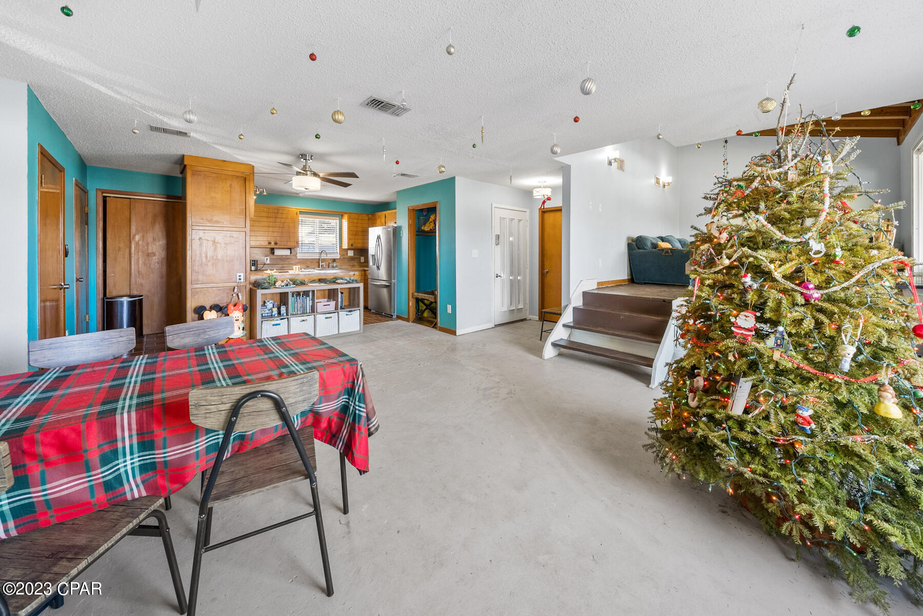 156 Oleander Circle